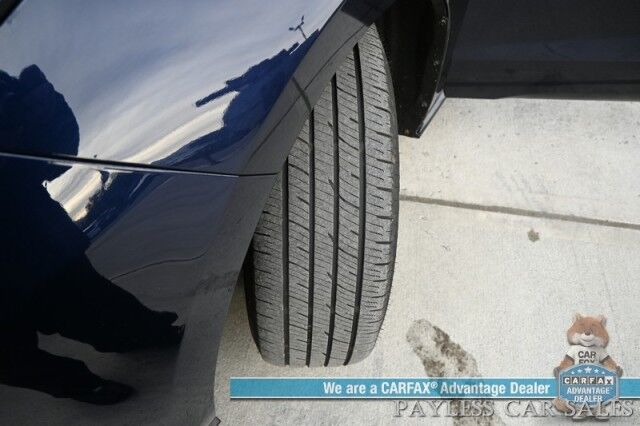 2023 Toyota Sienna XLE Hybrid / AWD / Power & Heated Leather Seats / Sunroof / Adaptive Cruise / Lane Depart & Blind Spot Alert / Apple CarPlay & Android Auto / Back Up Camera / Rear Captain Chairs / 3rd Row / 36 MPG / 1-Owner Wasilla AK