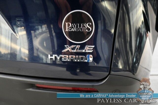 2023 Toyota Sienna XLE Hybrid / AWD / Power & Heated Leather Seats / Sunroof / Adaptive Cruise / Lane Depart & Blind Spot Alert / Apple CarPlay & Android Auto / Back Up Camera / Rear Captain Chairs / 3rd Row / 36 MPG / 1-Owner Anchorage AK