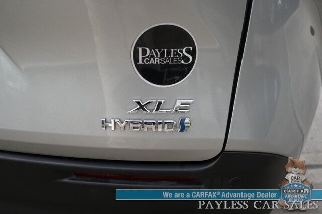 2023 Toyota Sienna XLE Hybrid / AWD / Power & Heated Leather Seats / Sunroof / Adaptive Cruise / Lane Depart & Blind Spot Alert / Apple CarPlay & Android Auto / Back Up Camera / Rear Captain Chairs / 3rd Row / 36 MPG / 1-Owner Wasilla AK