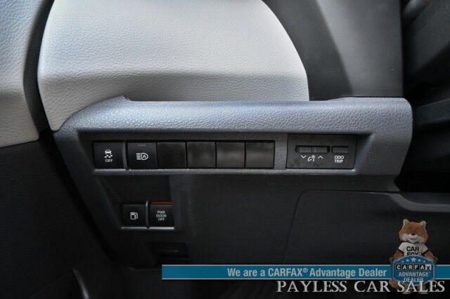 2023 Toyota Sienna XLE Hybrid / AWD / Power & Heated Leather Seats / Sunroof / Adaptive Cruise / Lane Depart & Blind Spot Alert / Apple CarPlay & Android Auto / Back Up Camera / Rear Captain Chairs / 3rd Row / 36 MPG / 1-Owner Wasilla AK