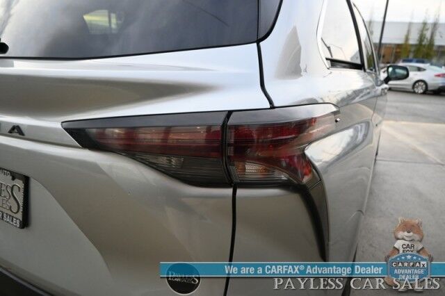 2023 Toyota Sienna XLE Hybrid / AWD / Power & Heated Leather Seats / Sunroof / Adaptive Cruise / Lane Depart & Blind Spot Alert / Apple CarPlay & Android Auto / Back Up Camera / Rear Captain Chairs / 3rd Row / 36 MPG / 1-Owner Wasilla AK