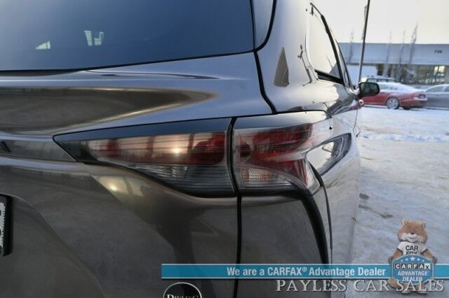2023 Toyota Sienna XLE Hybrid / AWD / Power & Heated Leather Seats / Sunroof / Adaptive Cruise / Lane Depart & Blind Spot Alert / Apple CarPlay & Android Auto / Back Up Camera / Rear Captain Chairs / 3rd Row / 36 MPG / 1-Owner Wasilla AK