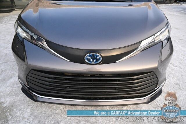 2023 Toyota Sienna XLE Hybrid / AWD / Power & Heated Leather Seats / Sunroof / Adaptive Cruise / Lane Depart & Blind Spot Alert / Apple CarPlay & Android Auto / Back Up Camera / Rear Captain Chairs / 3rd Row / 36 MPG / 1-Owner Wasilla AK