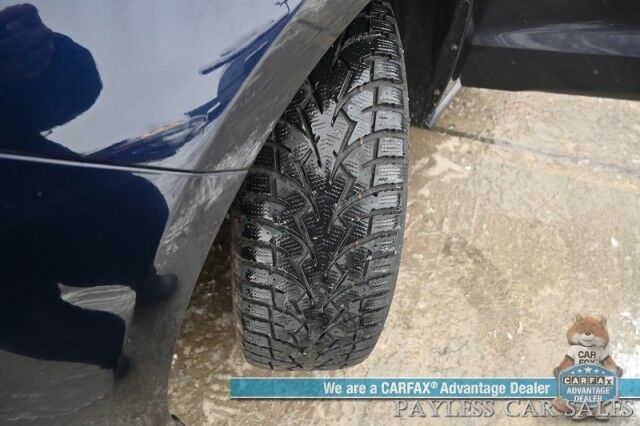 2023 Toyota Sienna XLE Hybrid / AWD / Power & Heated Leather Seats / Sunroof / Adaptive Cruise / Lane Depart & Blind Spot Alert / Apple CarPlay & Android Auto / Back Up Camera / Rear Captain Chairs / 3rd Row / 36 MPG / 1-Owner Wasilla AK