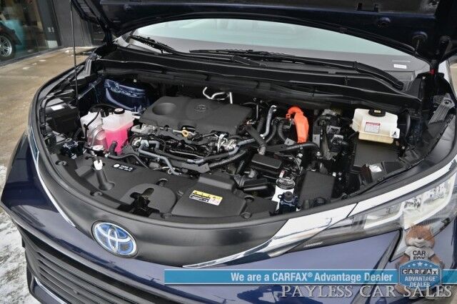 2023 Toyota Sienna XLE Hybrid / AWD / Power & Heated Leather Seats / Sunroof / Adaptive Cruise / Lane Depart & Blind Spot Alert / Apple CarPlay & Android Auto / Back Up Camera / Rear Captain Chairs / 3rd Row / 36 MPG / 1-Owner Wasilla AK