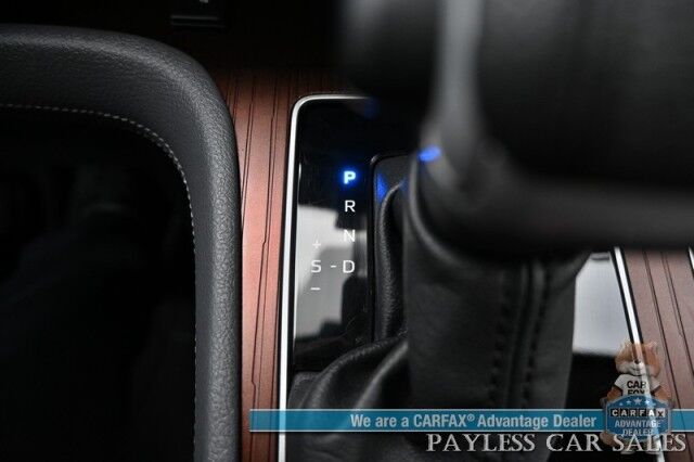 2023 Toyota Sienna XLE Hybrid / AWD / Power & Heated Leather Seats / Sunroof / Adaptive Cruise / Lane Depart & Blind Spot Alert / Apple CarPlay & Android Auto / Back Up Camera / Rear Captain Chairs / 3rd Row / 36 MPG / 1-Owner Anchorage AK