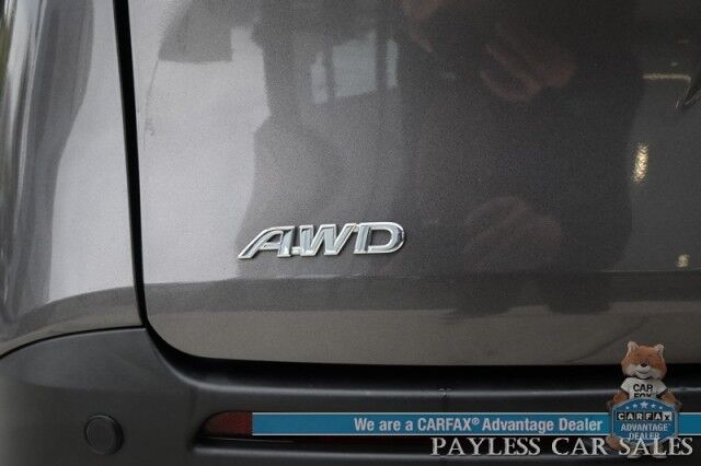 2023 Toyota Sienna XLE Hybrid / AWD / Power & Heated Leather Seats / Sunroof / Adaptive Cruise / Lane Depart & Blind Spot Alert / Apple CarPlay & Android Auto / Back Up Camera / Rear Captain Chairs / 3rd Row / 36 MPG / 1-Owner Wasilla AK