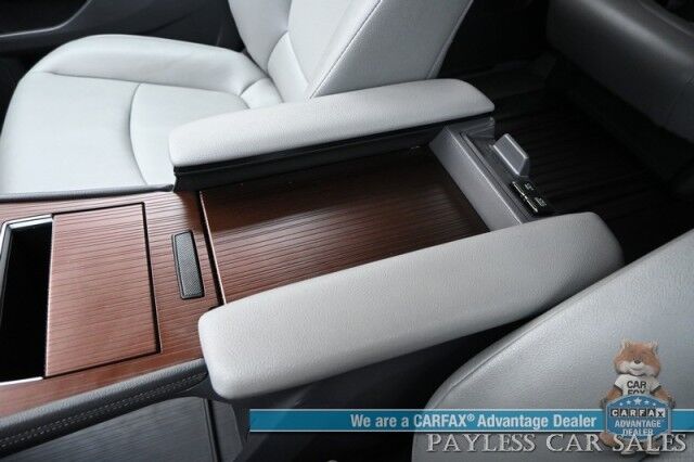 2023 Toyota Sienna XLE Hybrid / AWD / Power & Heated Leather Seats / Sunroof / Adaptive Cruise / Lane Depart & Blind Spot Alert / Apple CarPlay & Android Auto / Back Up Camera / Rear Captain Chairs / 3rd Row / 36 MPG / 1-Owner Anchorage AK