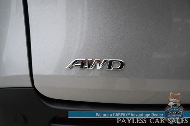 2023 Toyota Sienna XLE Hybrid / AWD / Power & Heated Leather Seats / Sunroof / Adaptive Cruise / Lane Depart & Blind Spot Alert / Apple CarPlay & Android Auto / Back Up Camera / Rear Captain Chairs / 3rd Row / 36 MPG / 1-Owner Wasilla AK