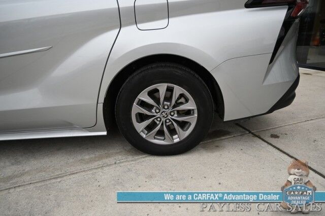 2023 Toyota Sienna XLE Hybrid / AWD / Power & Heated Leather Seats / Sunroof / Adaptive Cruise / Lane Depart & Blind Spot Alert / Apple CarPlay & Android Auto / Back Up Camera / Rear Captain Chairs / 3rd Row / 36 MPG / 1-Owner Anchorage AK