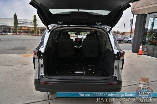 2023 Toyota Sienna XLE Hybrid / AWD / Power & Heated Leather Seats / Sunroof / Adaptive Cruise / Lane Depart & Blind Spot Alert / Apple CarPlay & Android Auto / Back Up Camera / Rear Captain Chairs / 3rd Row / 36 MPG / 1-Owner Wasilla AK