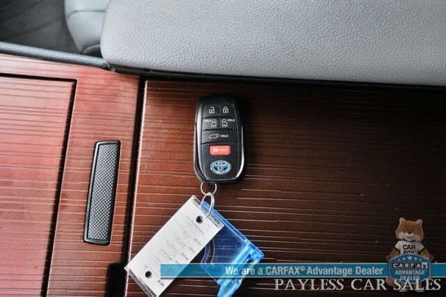 2023 Toyota Sienna XLE Hybrid / AWD / Power & Heated Leather Seats / Sunroof / Adaptive Cruise / Lane Depart & Blind Spot Alert / Apple CarPlay & Android Auto / Back Up Camera / Rear Captain Chairs / 3rd Row / 36 MPG / 1-Owner Anchorage AK