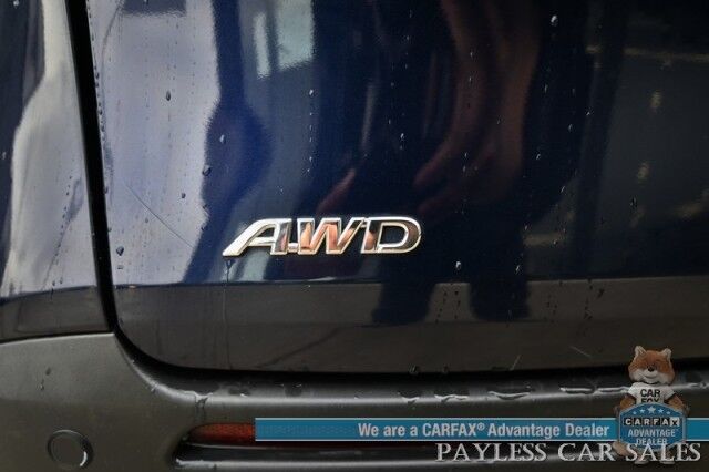 2023 Toyota Sienna XLE Hybrid / AWD / Power & Heated Leather Seats / Sunroof / Adaptive Cruise / Lane Depart & Blind Spot Alert / Apple CarPlay & Android Auto / Back Up Camera / Rear Captain Chairs / 3rd Row / 36 MPG / 1-Owner Anchorage AK