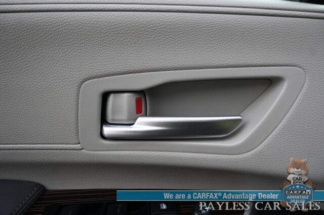 2023 Toyota Sienna XLE Hybrid / AWD / Power & Heated Leather Seats / Sunroof / Adaptive Cruise / Lane Depart & Blind Spot Alert / Apple CarPlay & Android Auto / Back Up Camera / Rear Captain Chairs / 3rd Row / 36 MPG / 1-Owner Anchorage AK