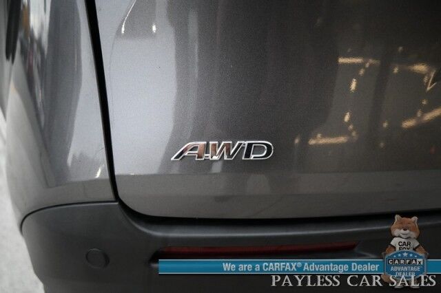 2023 Toyota Sienna XLE Hybrid / AWD / Power & Heated Leather Seats / Sunroof / Adaptive Cruise / Lane Depart & Blind Spot Alert / Apple CarPlay & Android Auto / Back Up Camera / Rear Captain Chairs / 3rd Row / 36 MPG / 1-Owner Anchorage AK