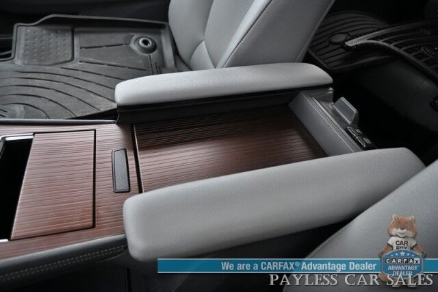 2023 Toyota Sienna XLE Hybrid / AWD / Power & Heated Leather Seats / Sunroof / Adaptive Cruise / Lane Depart & Blind Spot Alert / Apple CarPlay & Android Auto / Back Up Camera / Rear Captain Chairs / 3rd Row / 36 MPG / 1-Owner Anchorage AK