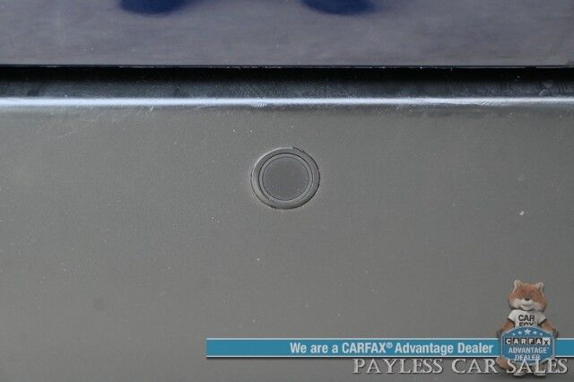 2023 Toyota Sienna XLE Hybrid / AWD / Power & Heated Leather Seats / Sunroof / Adaptive Cruise / Lane Depart & Blind Spot Alert / Apple CarPlay & Android Auto / Back Up Camera / Rear Captain Chairs / 3rd Row / 36 MPG / 1-Owner Anchorage AK