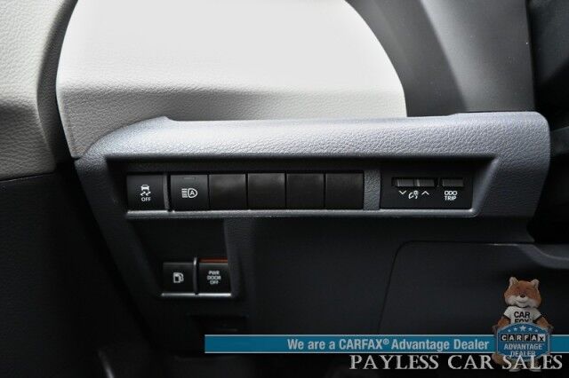 2023 Toyota Sienna XLE Hybrid / AWD / Power & Heated Leather Seats / Sunroof / Adaptive Cruise / Lane Depart & Blind Spot Alert / Apple CarPlay & Android Auto / Back Up Camera / Rear Captain Chairs / 3rd Row / 36 MPG / 1-Owner Anchorage AK