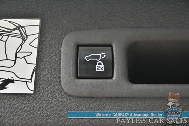 2023 Toyota Sienna XLE Hybrid / AWD / Power & Heated Leather Seats / Sunroof / Adaptive Cruise / Lane Depart & Blind Spot Alert / Apple CarPlay & Android Auto / Back Up Camera / Rear Captain Chairs / 3rd Row / 36 MPG / 1-Owner Anchorage AK