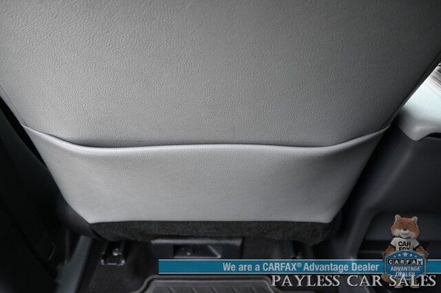 2023 Toyota Sienna XLE Hybrid / AWD / Power & Heated Leather Seats / Sunroof / Adaptive Cruise / Lane Depart & Blind Spot Alert / Rear Captain Chairs / 3rd Row / Apple CarPlay & Android Auto / Back Up Camera / 36 MPG / 1-Owner Anchorage AK