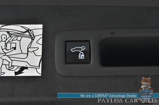 2023 Toyota Sienna XLE Hybrid / AWD / Power & Heated Leather Seats / Sunroof / Adaptive Cruise / Lane Depart & Blind Spot Alert / Rear Captain Chairs / 3rd Row / Apple CarPlay & Android Auto / Back Up Camera / 36 MPG / 1-Owner Anchorage AK