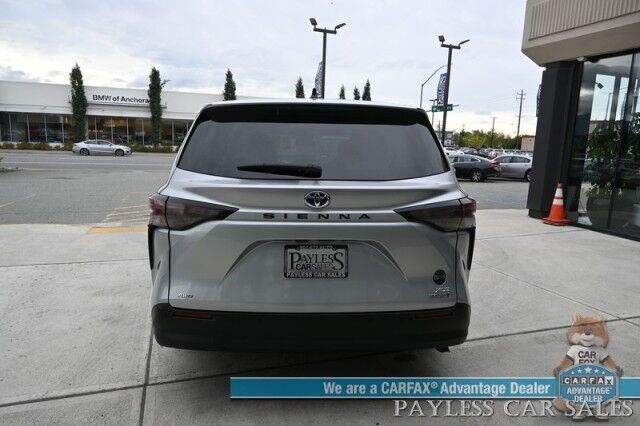2023 Toyota Sienna XLE Hybrid / AWD / Power & Heated Leather Seats / Sunroof / Adaptive Cruise / Lane Depart & Blind Spot Alert / Rear Captain Chairs / 3rd Row / Apple CarPlay & Android Auto / Back Up Camera / 36 MPG / 1-Owner Anchorage AK