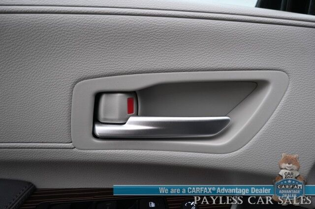 2023 Toyota Sienna XLE Hybrid / AWD / Power & Heated Leather Seats / Sunroof / Adaptive Cruise / Lane Depart & Blind Spot Alert / Rear Captain Chairs / 3rd Row / Apple CarPlay & Android Auto / Back Up Camera / 36 MPG / 1-Owner Anchorage AK