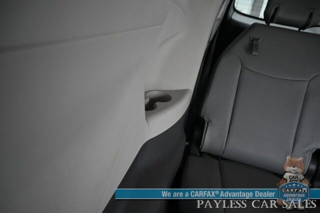 2023 Toyota Sienna XLE Hybrid / AWD / Power & Heated Leather Seats / Sunroof / Adaptive Cruise / Lane Depart & Blind Spot Alert / Rear Captain Chairs / 3rd Row / Apple CarPlay & Android Auto / Back Up Camera / 36 MPG / 1-Owner Anchorage AK