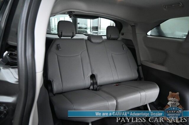 2023 Toyota Sienna XLE Hybrid / AWD / Power & Heated Leather Seats / Sunroof / Adaptive Cruise / Lane Depart & Blind Spot Alert / Rear Captain Chairs / 3rd Row / Apple CarPlay & Android Auto / Back Up Camera / 36 MPG / 1-Owner Anchorage AK