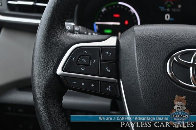 2023 Toyota Sienna XLE Hybrid / AWD / Power & Heated Leather Seats / Sunroof / Adaptive Cruise / Lane Depart & Blind Spot Alert / Rear Captain Chairs / 3rd Row / Apple CarPlay & Android Auto / Back Up Camera / 36 MPG / 1-Owner Anchorage AK