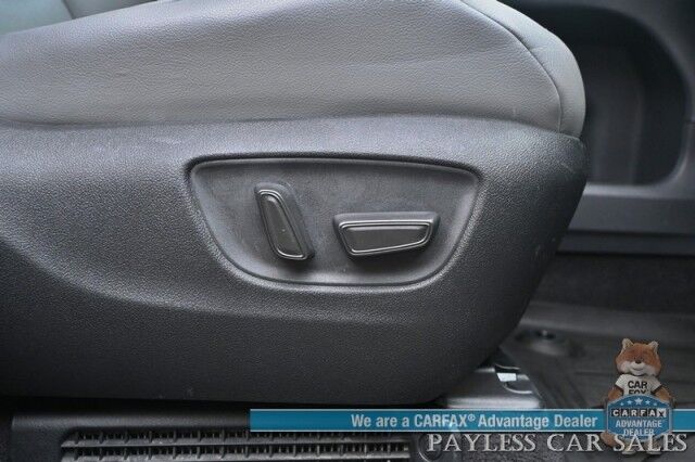 2023 Toyota Sienna XLE Hybrid / AWD / Power & Heated Leather Seats / Sunroof / Adaptive Cruise / Lane Depart & Blind Spot Alert / Rear Captain Chairs / 3rd Row / Apple CarPlay & Android Auto / Back Up Camera / 36 MPG / 1-Owner Anchorage AK