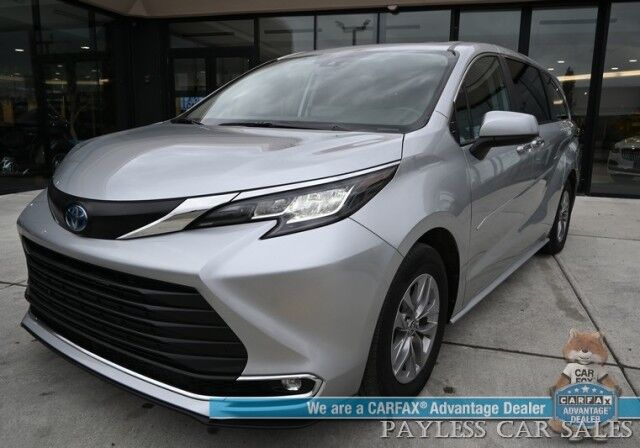 2023 Toyota Sienna XLE Hybrid