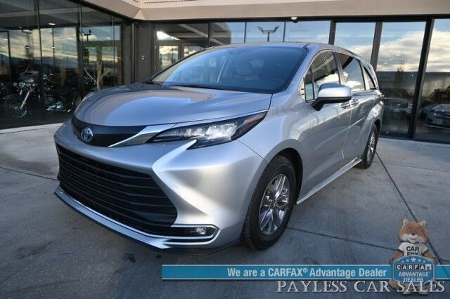 2023 Toyota Sienna XLE Hybrid