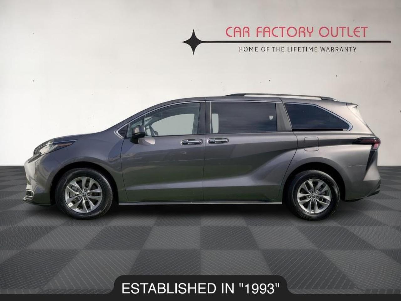2023 Toyota Sienna XLE Miami FL