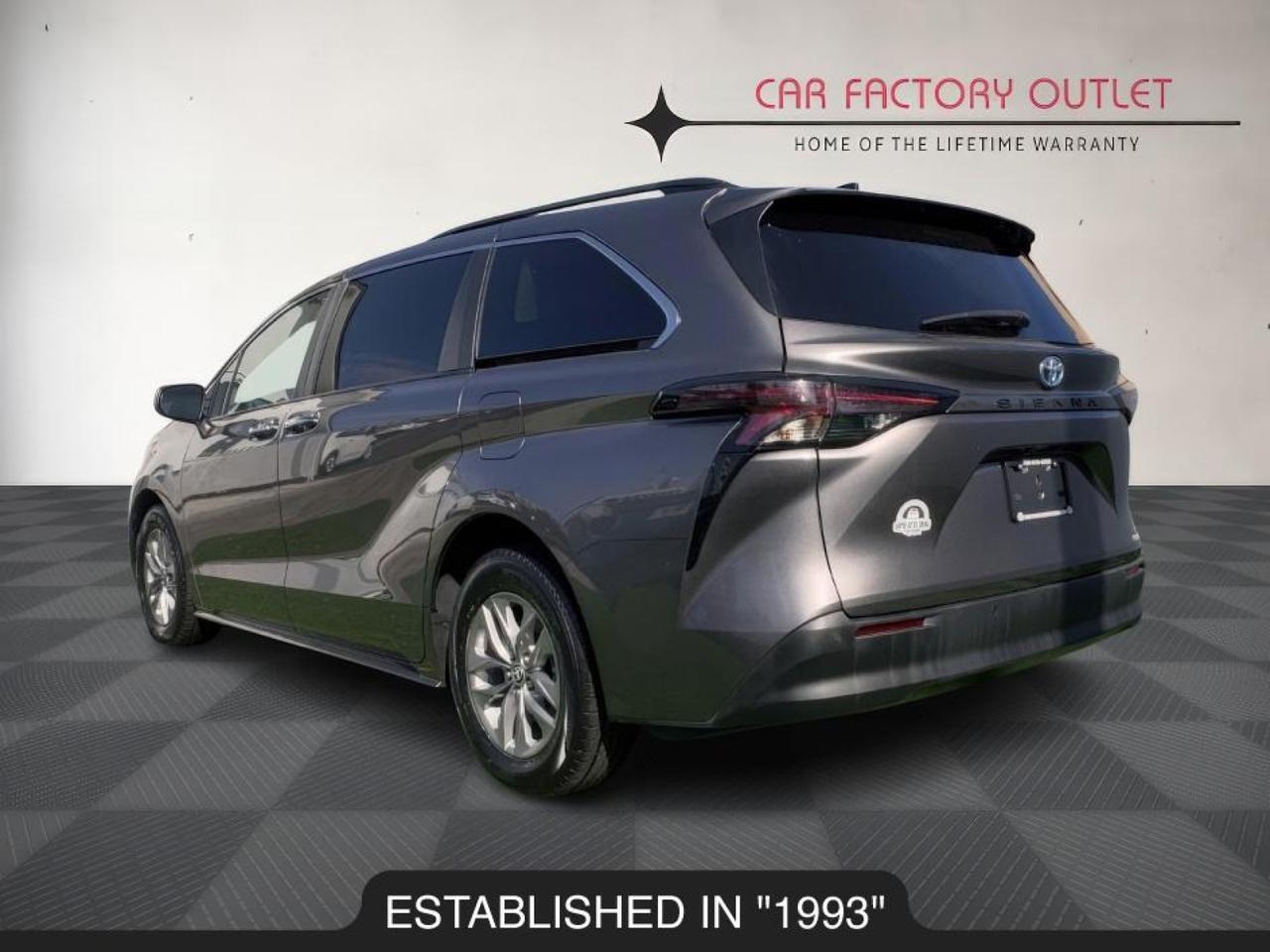 2023 Toyota Sienna XLE Miami FL