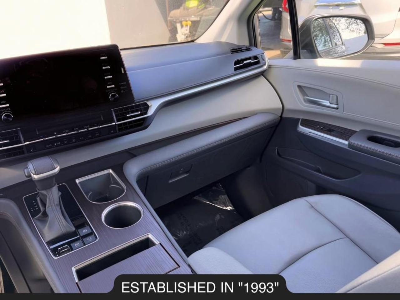 2023 Toyota Sienna XLE Miami FL