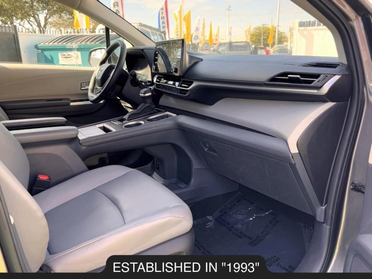 2023 Toyota Sienna XLE Miami FL