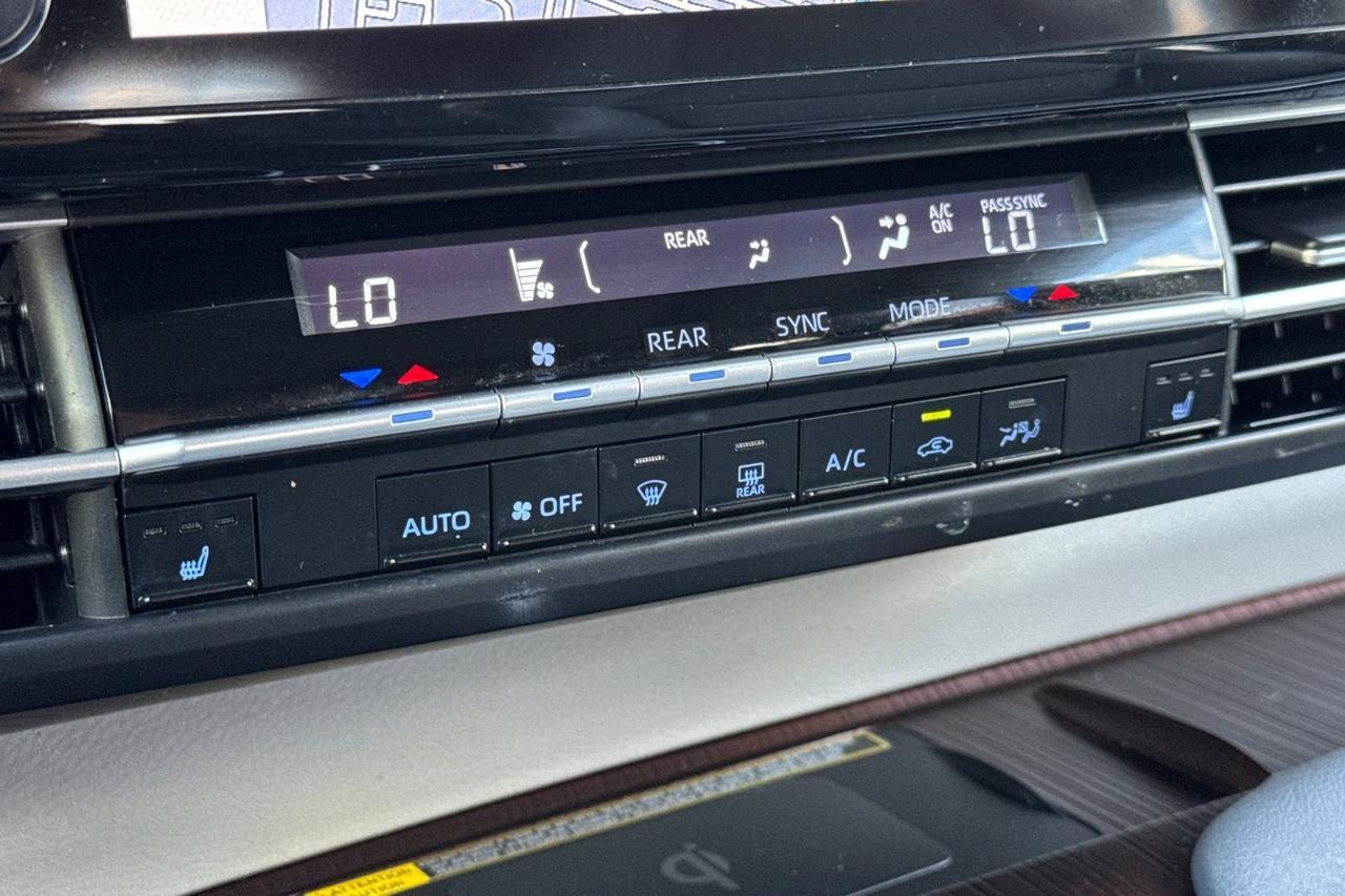 2023 Toyota Sienna XLE Roseville CA