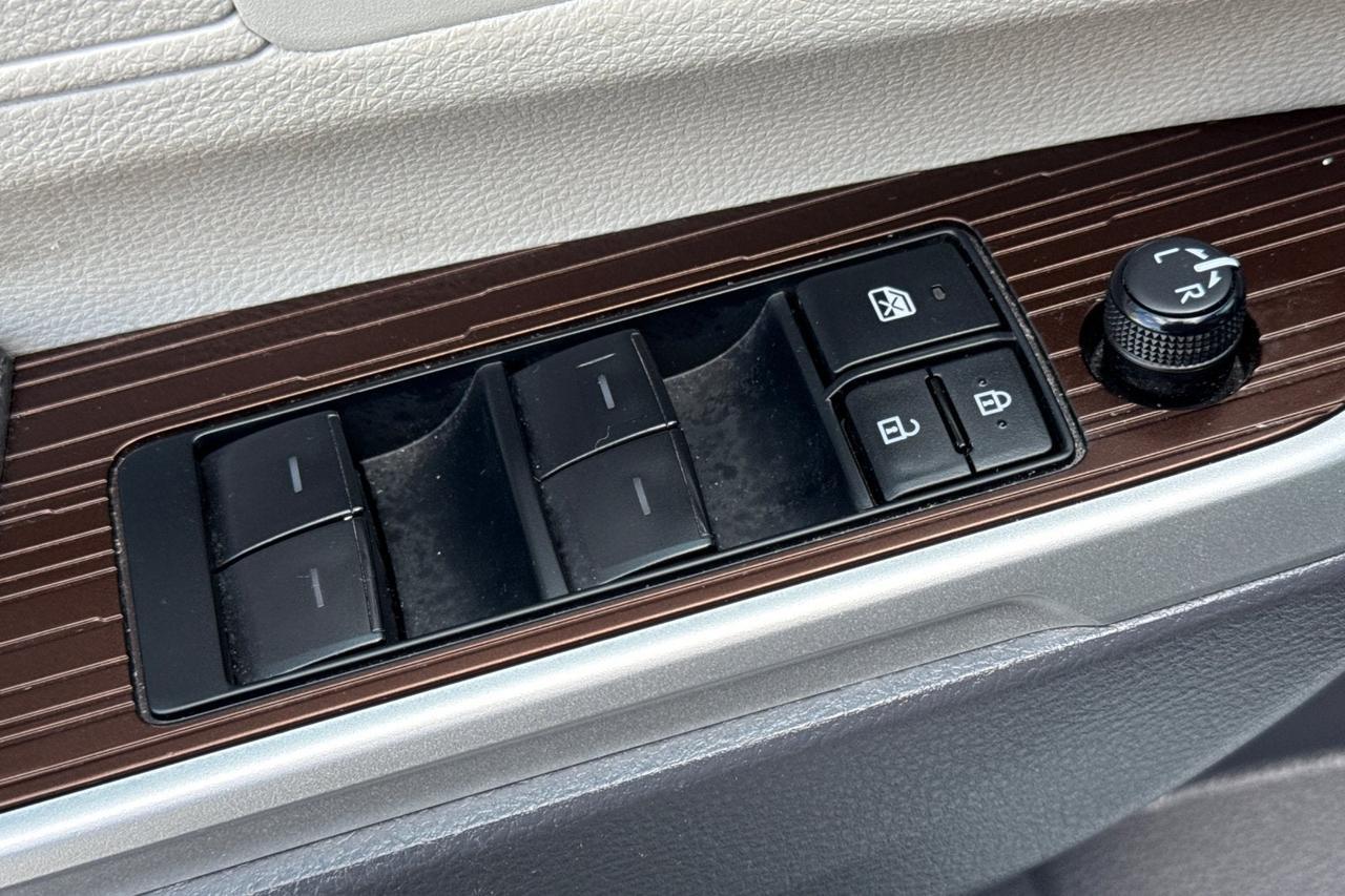 2023 Toyota Sienna XLE Roseville CA