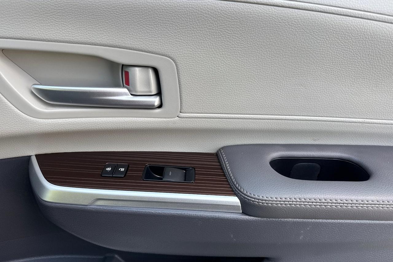 2023 Toyota Sienna XLE Roseville CA