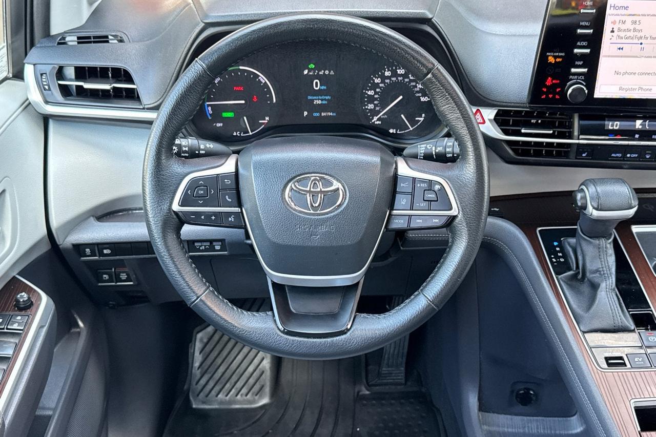 2023 Toyota Sienna XLE Roseville CA