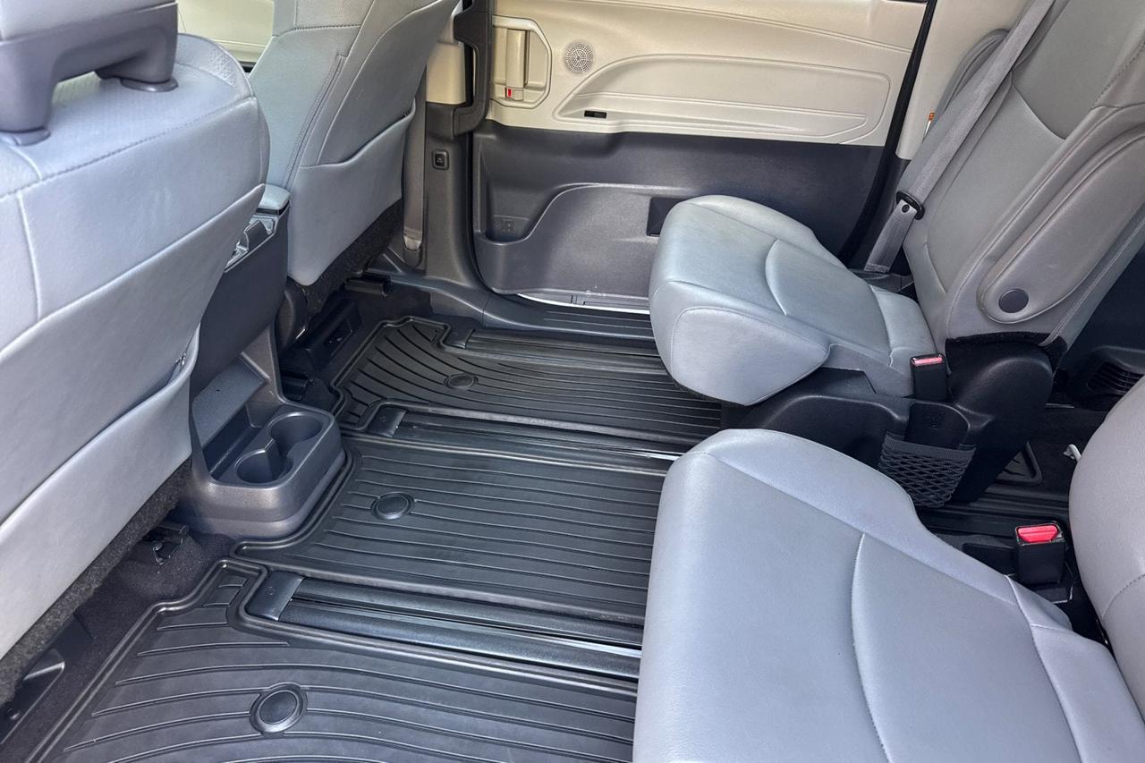 2023 Toyota Sienna XLE Roseville CA