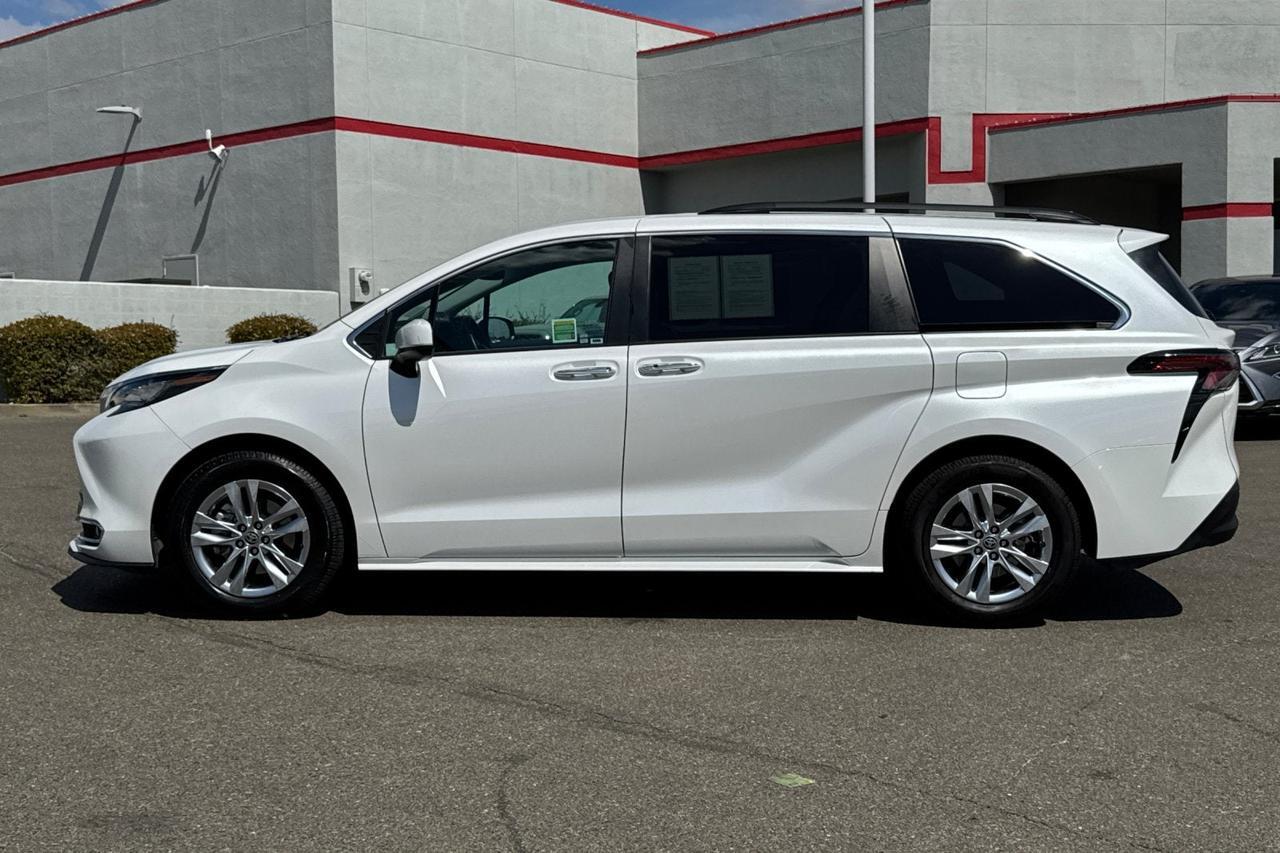 2023 Toyota Sienna XLE Roseville CA