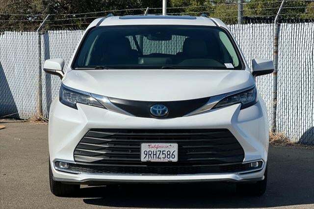 2023 Toyota Sienna XLE Roseville CA
