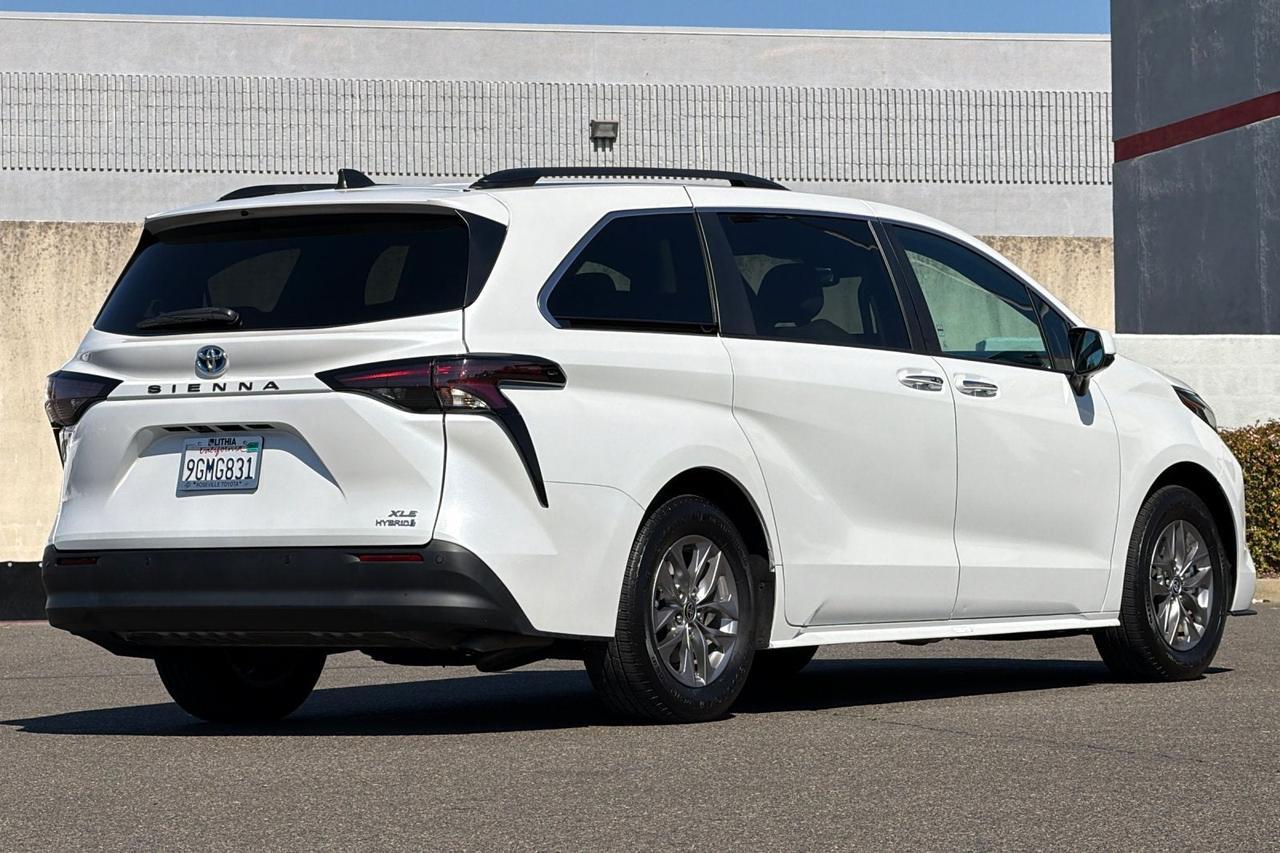 2023 Toyota Sienna XLE Roseville CA