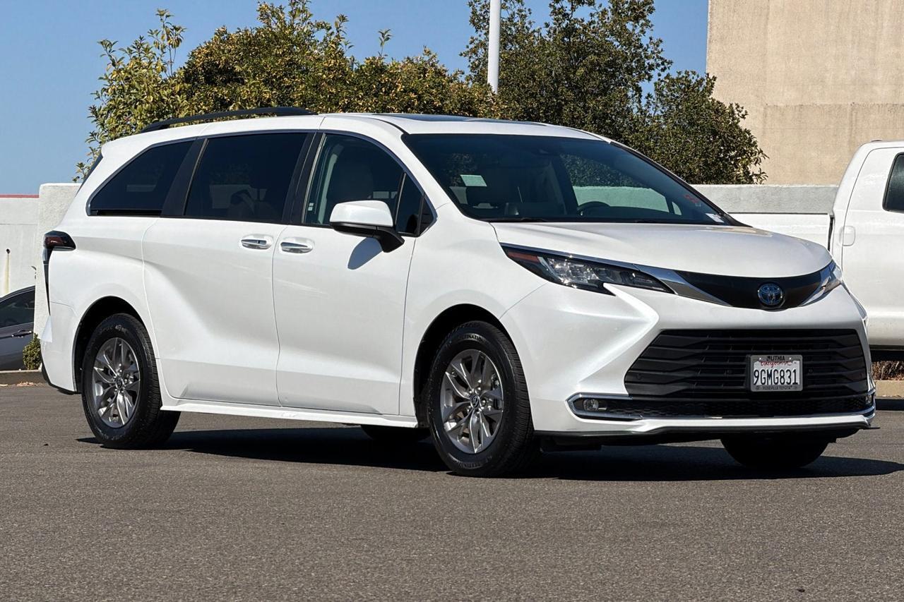 2023 Toyota Sienna XLE Roseville CA