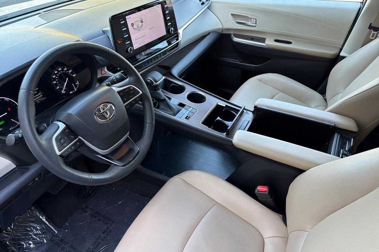 2023 Toyota Sienna XLE Roseville CA