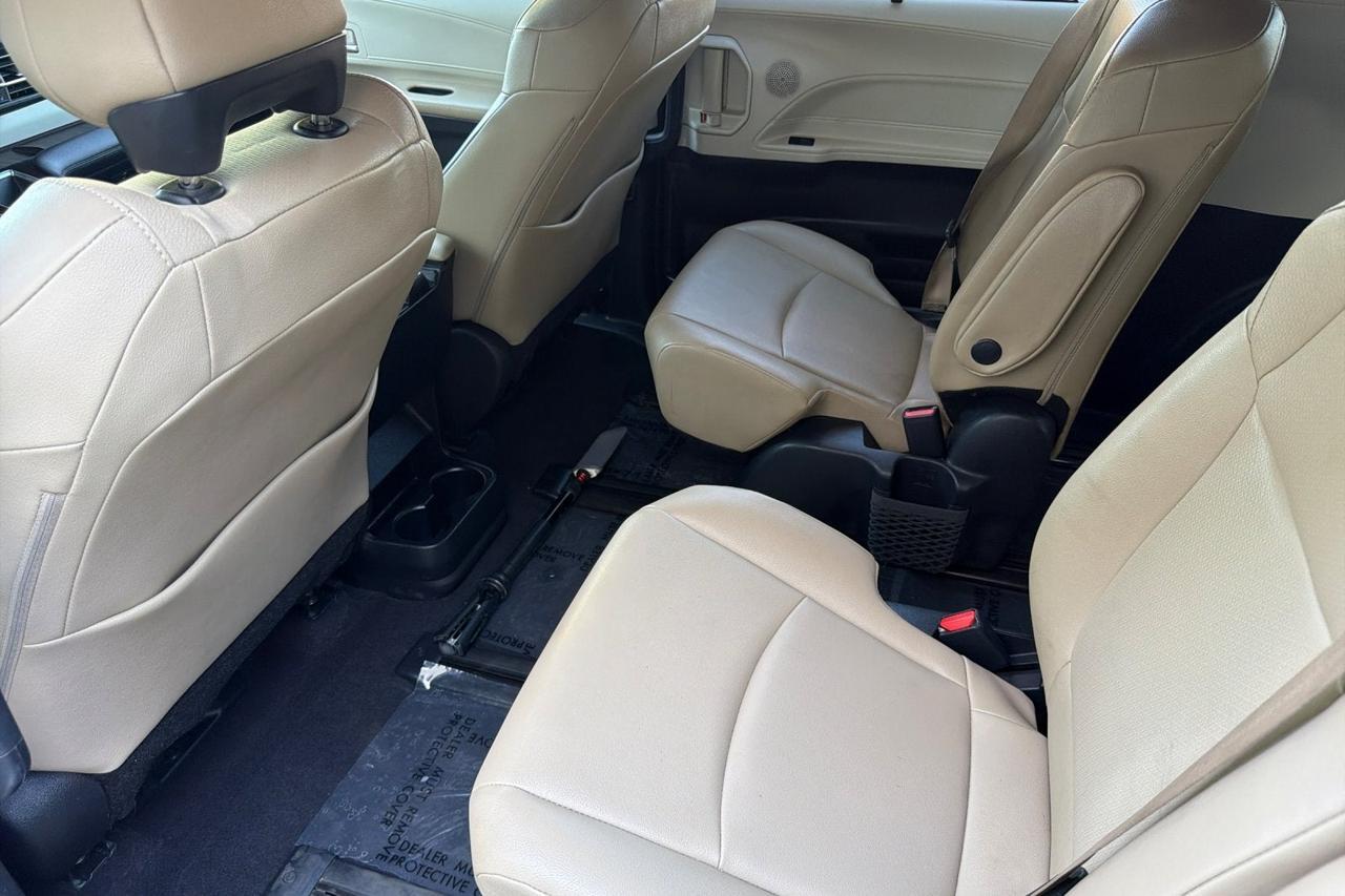 2023 Toyota Sienna XLE Roseville CA
