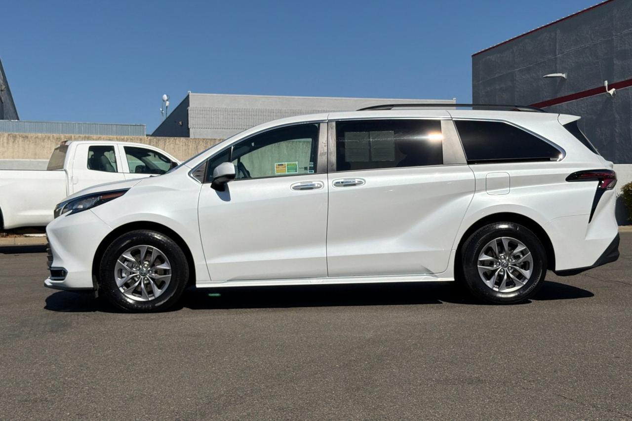 2023 Toyota Sienna XLE Roseville CA