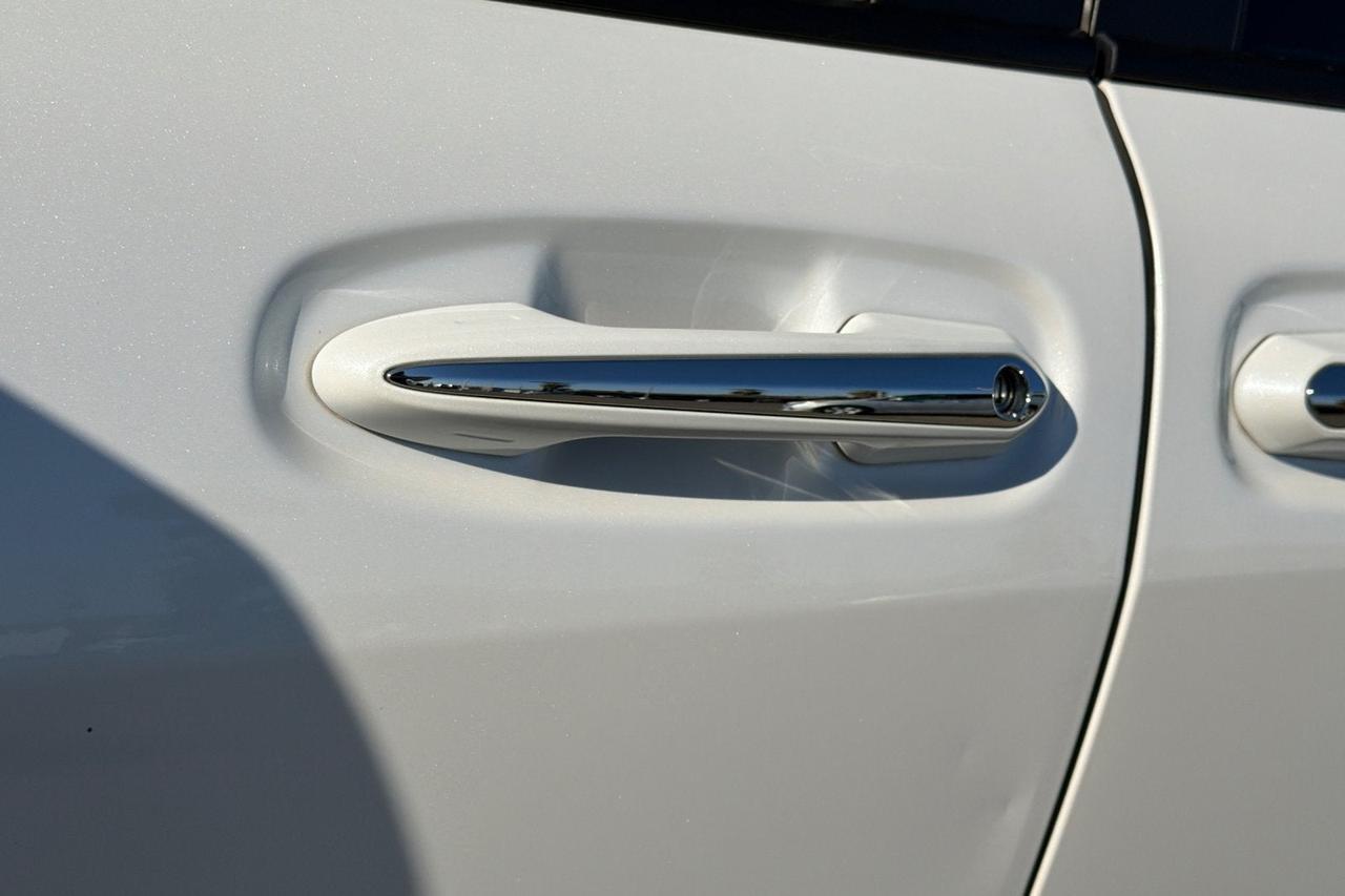 2023 Toyota Sienna XLE Roseville CA